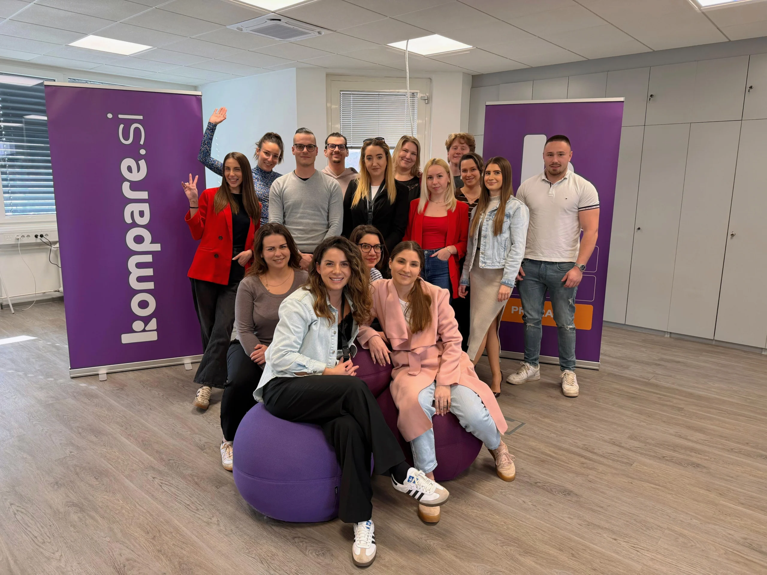 Kompare.si ekipa