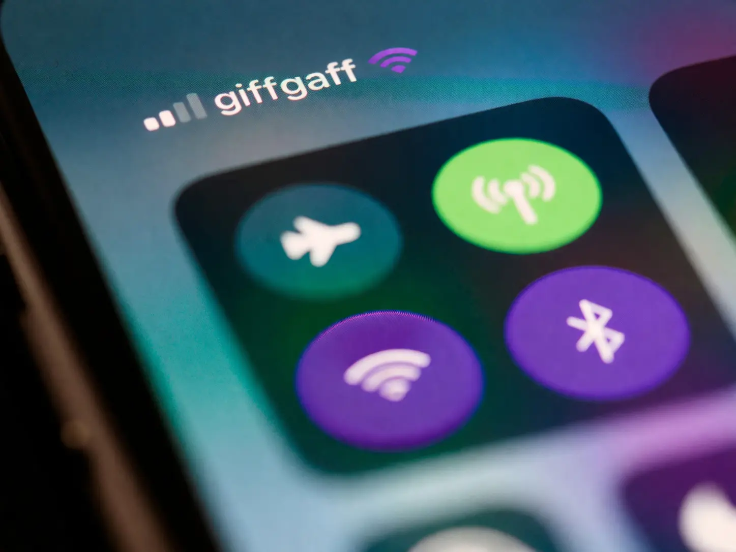 Featured image for Internet Speed Test: Kako izmeriti in izboljšati hitrost interneta